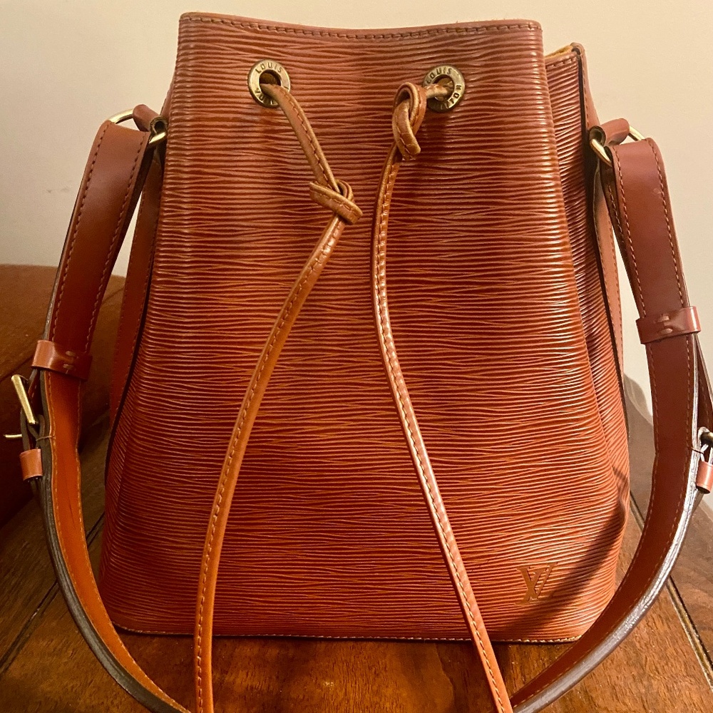 Louis Vuitton Tan/Brown Épi Leather Noe Bag